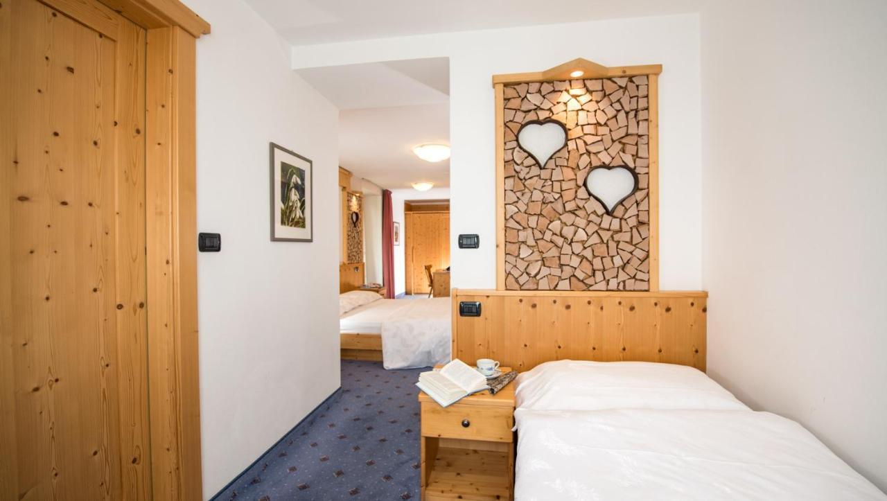 Albergo Miravalle Fai Della Paganella Eksteriør billede